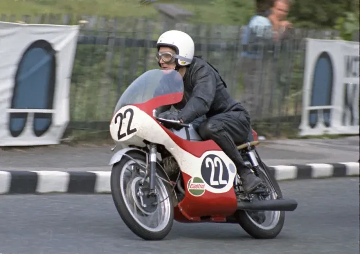 Framed Print : Brian Kaye (Honda) 1970 Ultra Lightweight TT Framed Print : Brian Kaye (Honda) 1970 Ultra Lightweight TT