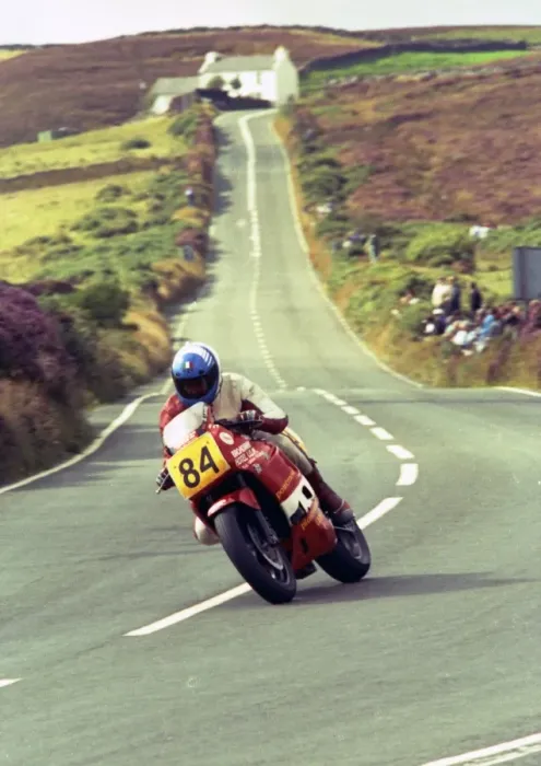 Framed Print : Brian Lavery (Honda) 1993 Senior Manx Grand Prix