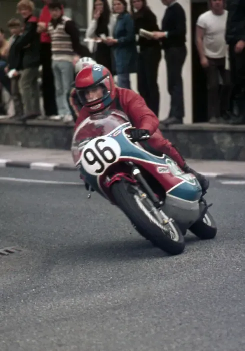 Framed Print : Brian McComb (Yamaha) 1973 Lightweight Manx Grand Prix Framed Print : Brian McComb (Yamaha) 1973 Lightweight Manx Grand Prix
