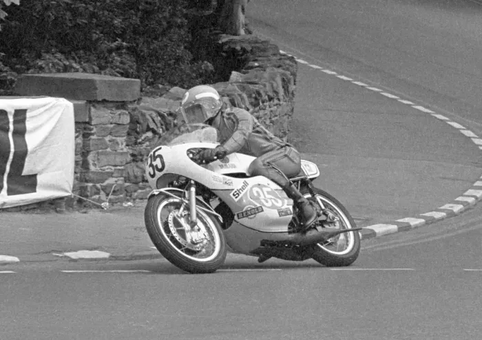 Framed Print : Brian Moses (Yamaha) 1974 Junior TT Framed Print : Brian Moses (Yamaha) 1974 Junior TT