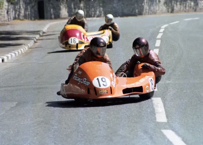 Framed Print : Brian Offen & Ian Watson (Yamaha) 1982 Sidecar TT Framed Print : Brian Offen & Ian Watson (Yamaha) 1982 Sidecar TT