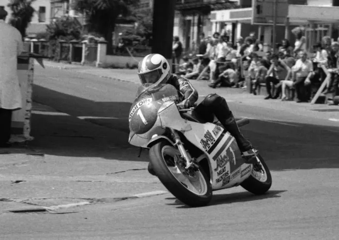 Framed Print : Brian Reid (EMC) 1984 Junior TT Framed Print : Brian Reid (EMC) 1984 Junior TT