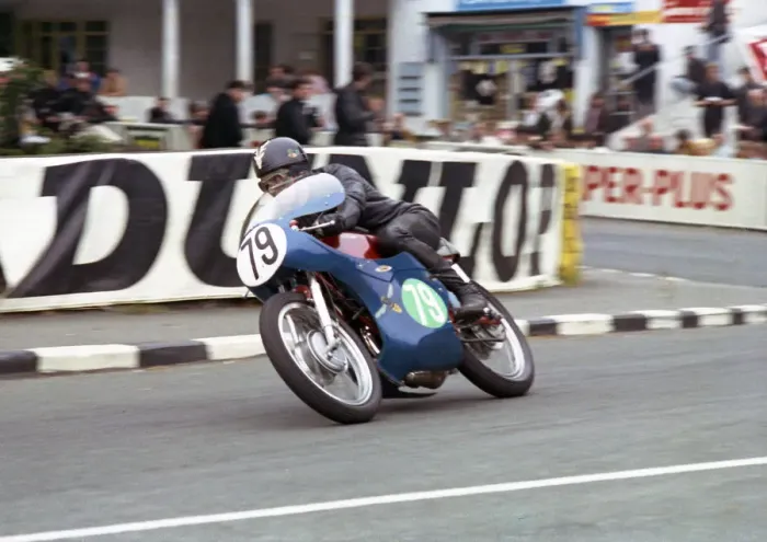 Framed Print : Brian Richards (DMW) 1965 Lightweight TT