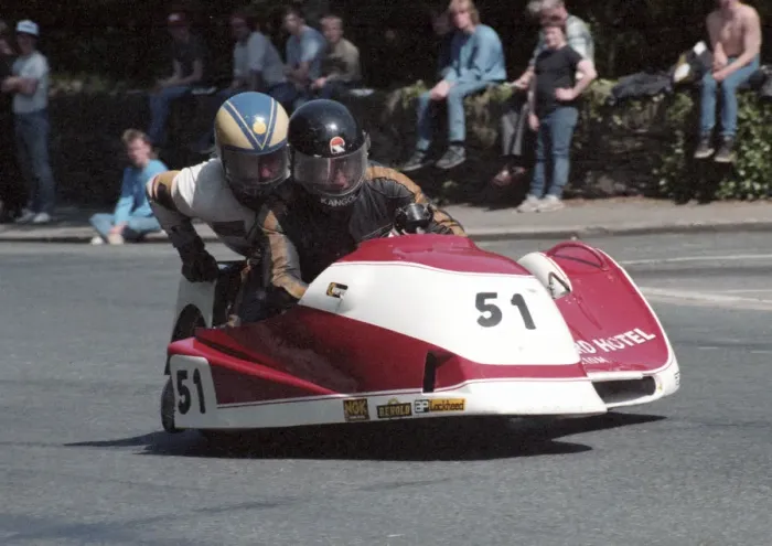 Framed Print : Brian Rostron & Chris Cain (Yamaha) 1985 Sidecar TT