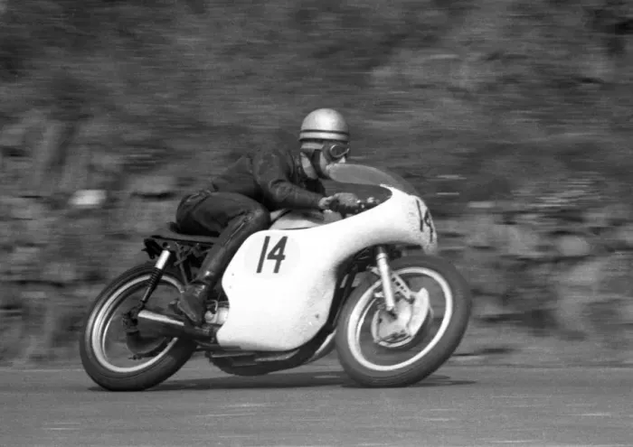Framed Print : Brian Setchell (Norton) 1964 Senior TT Framed Print : Brian Setchell (Norton) 1964 Senior TT