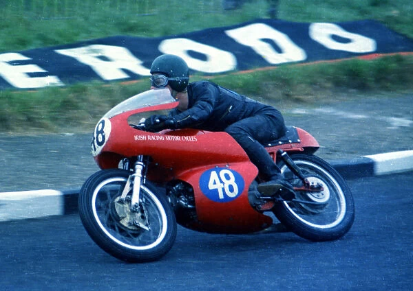 Brian Steenson (Aermacchi) 1968 Junior TT