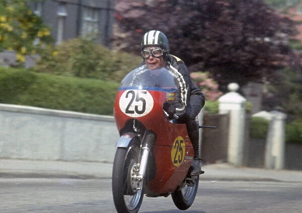 Brian Steenson (Seeley Matchless) 1969 Senior TT