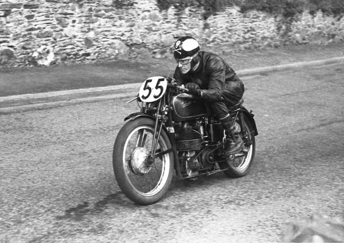 Framed Print : A Brooks (Velocette) 1952 Junior Manx Grand Prix practice Framed Print : A Brooks (Velocette) 1952 Junior Manx Grand Prix practice