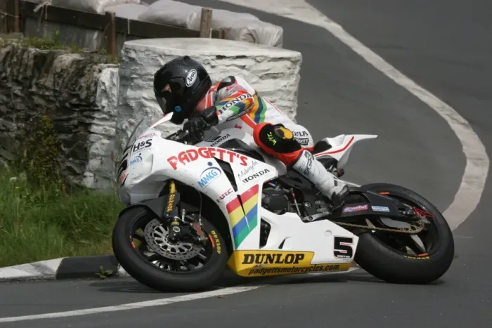 Framed Print : Bruce Anstey (Honda) 2012 Superbike TT Framed Print : Bruce Anstey (Honda) 2012 Superbike TT