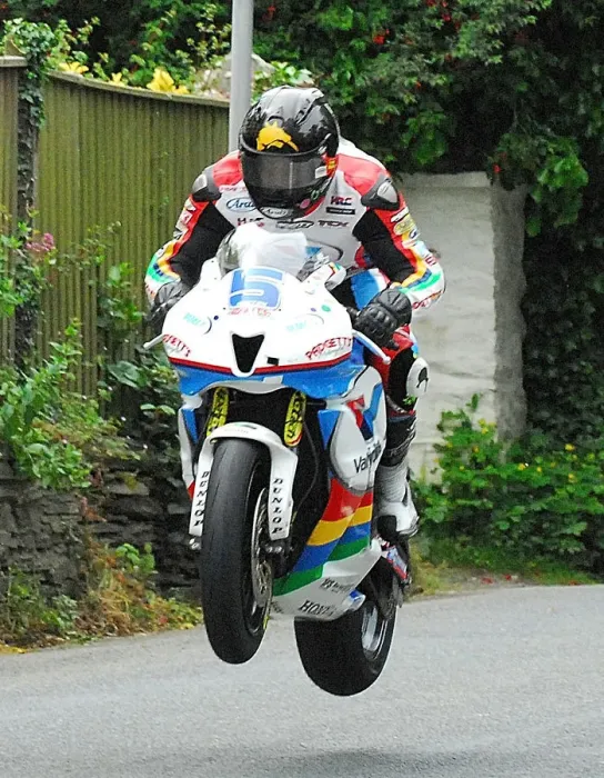 Framed Print : Bruce Anstey (Honda) 2014 Supersport TT Framed Print : Bruce Anstey (Honda) 2014 Supersport TT