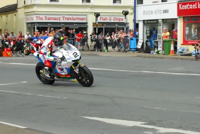 Framed Print : Bruce Anstey (Honda) 2016 Senior TT