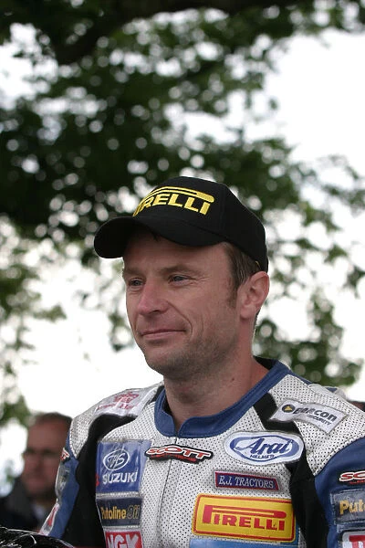 Bruce Anstey (Suzuki) 2004 Senior TT