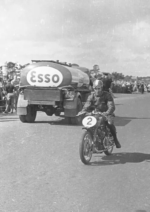 Framed Print : Bruno Bertacchini (Guzzi) 1949 Senior Ulster Grand Prix Framed Print : Bruno Bertacchini (Guzzi) 1949 Senior Ulster Grand Prix