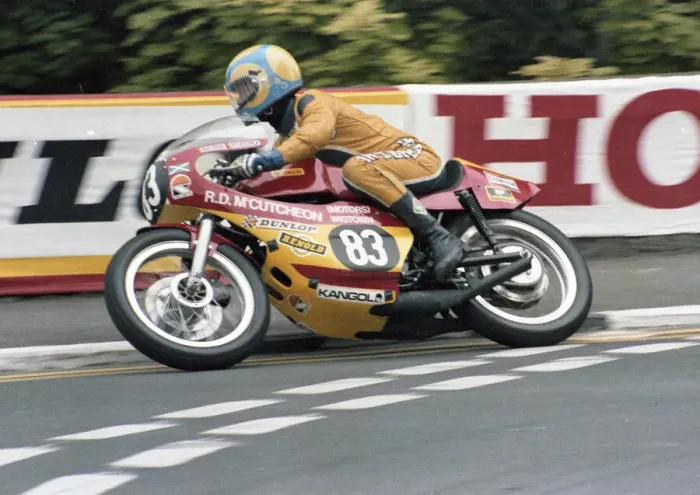 Framed Print : Bryan Robson (Yamaha) 1979 Formula Three TT Framed Print : Bryan Robson (Yamaha) 1979 Formula Three TT