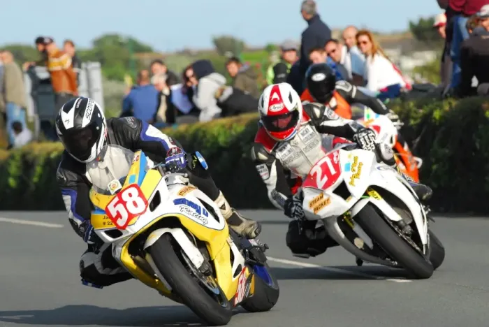 Framed Print : Callum Laidlaw (Suzuki) and Dennis Booth (Kawasaki) 2015 Southern 100 Framed Print : Callum Laidlaw (Suzuki) and Dennis Booth (Kawasaki) 2015 Southern 100