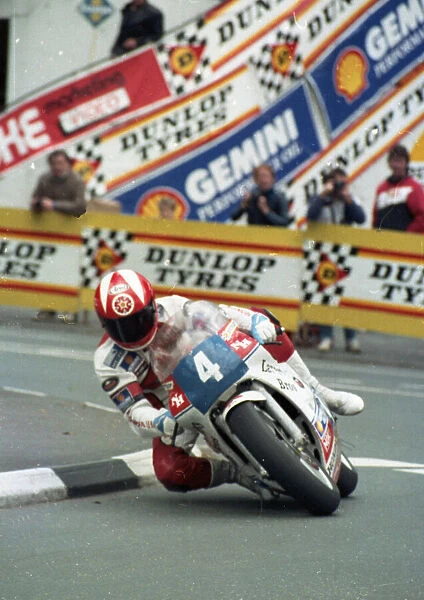 Carl Fogarty (Honda) 1989 Junior TT