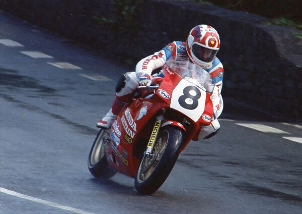 Carl Fogarty (Honda) 1990 Senior TT