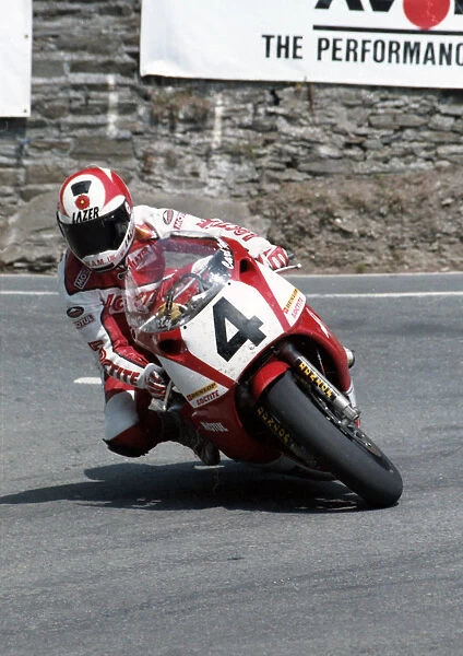Carl Fogarty (Yamaha) 1992 Formula One TT