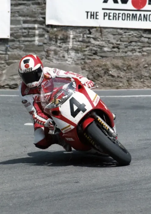 Framed Print : Carl Fogarty (Yamaha) 1992 Formula One TT Framed Print : Carl Fogarty (Yamaha) 1992 Formula One TT