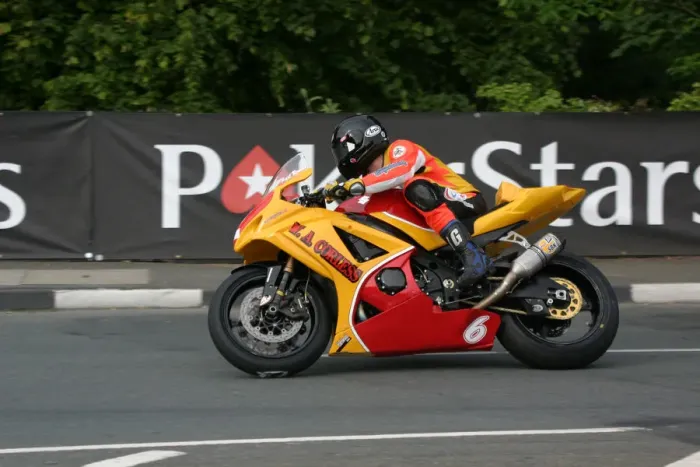 Framed Print : Carl Rennie (Suzuki) 2009 Superstock TT