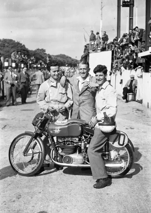 Framed Print : Cecil Sandford (MV) 1952 Ultra Lightweight TT Framed Print : Cecil Sandford (MV) 1952 Ultra Lightweight TT