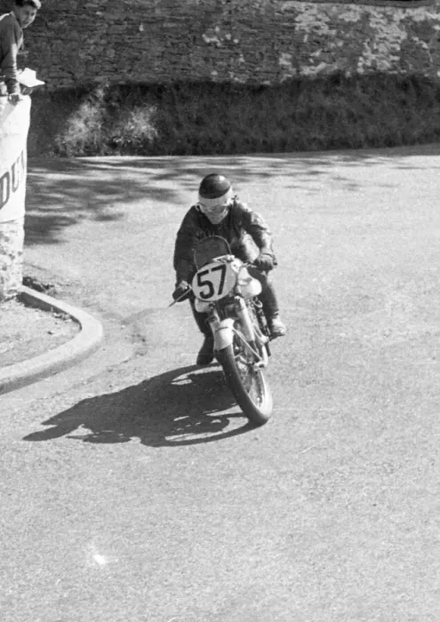 Framed Print : Charlie Salt (BSA) 1952 Senior TT Framed Print : Charlie Salt (BSA) 1952 Senior TT