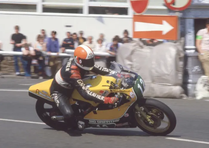 Framed Print : Chas Mortimer (Armstrong) 1984 Junior TT Framed Print : Chas Mortimer (Armstrong) 1984 Junior TT