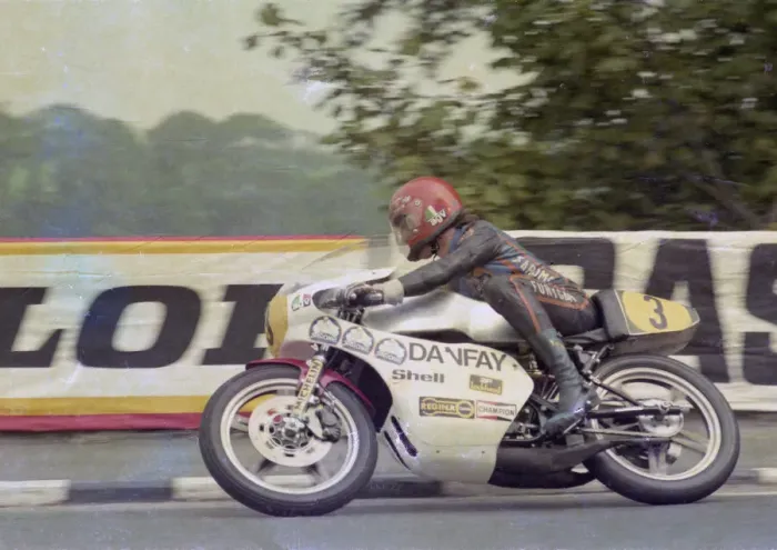 Framed Print : Chas Mortimer (Danfay Yamaha) 1976 Senior TT Framed Print : Chas Mortimer (Danfay Yamaha) 1976 Senior TT