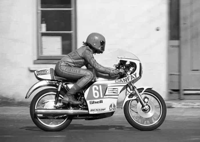 Framed Print : Chas Mortimer (Yamaha) 1975 Production TT Framed Print : Chas Mortimer (Yamaha) 1975 Production TT