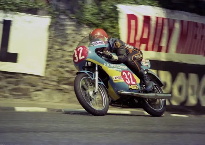 Framed Print : Chas Mortimer (Yamaha) 1976 Production TT Framed Print : Chas Mortimer (Yamaha) 1976 Production TT