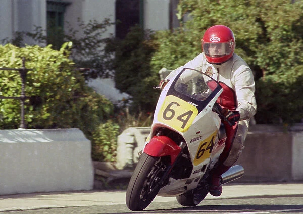 Chris Bacon (Kawasaki) 1987 Senior Manx Grand Prix