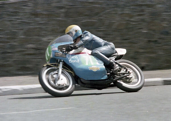 Chris Bond (Yamaha) 1979 Junior TT