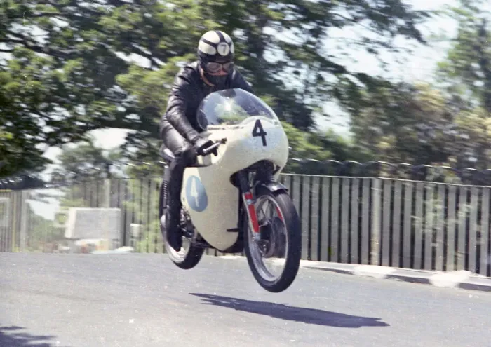 Framed Print : Chris Conn (Norton) 1965 Junior TT Framed Print : Chris Conn (Norton) 1965 Junior TT