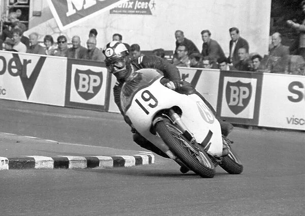 Chris Conn (Norton) 1966 Junior TT