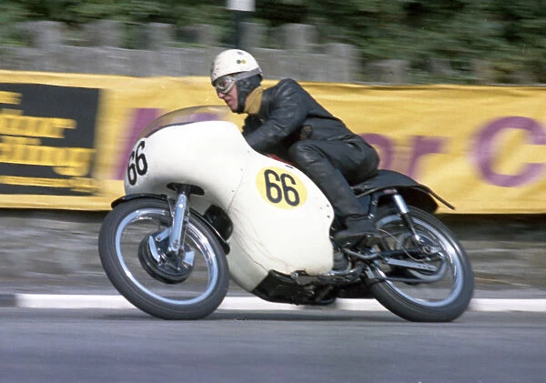 Chris East (Matchless) 1967 Senior Manx Grand Prix