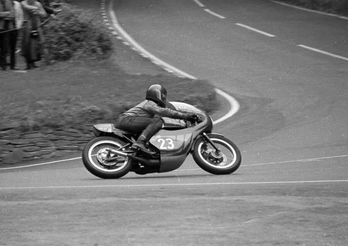 Framed Print : Chris Faulkner Yamaha 1981 Lightweight Manx Grand Prix Framed Print : Chris Faulkner Yamaha 1981 Lightweight Manx Grand Prix
