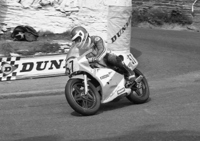 Framed Print : Chris Faulkner (Yamaha) 1986 Senior TT