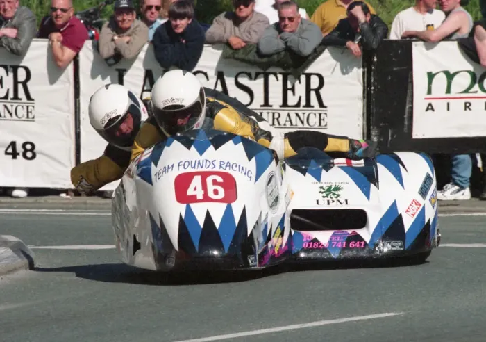 Framed Print : Chris Founds & Peter Founds (DJS Yamaha) 1999 Sidecar TT Framed Print : Chris Founds & Peter Founds (DJS Yamaha) 1999 Sidecar TT