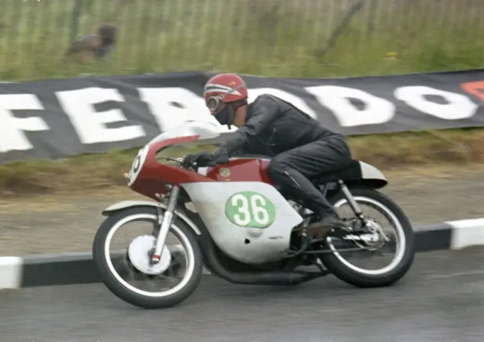 Framed Print : Chris Goosen (Bultaco) 1965 Lightweight TT Framed Print : Chris Goosen (Bultaco) 1965 Lightweight TT