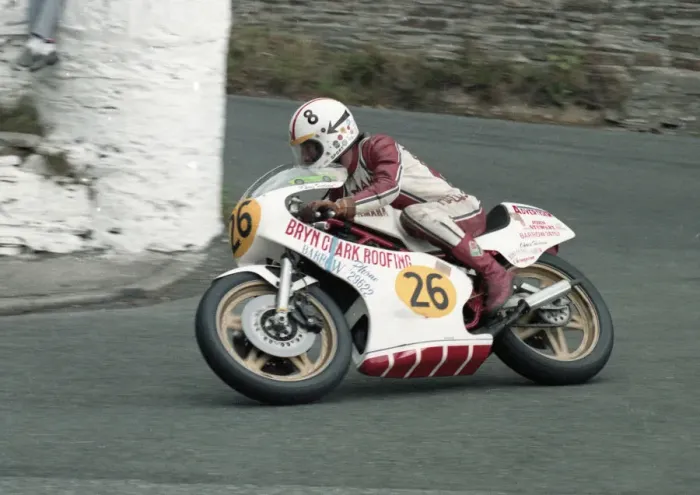 Framed Print : Chris Hadwin (Yamaha) 1984 Senior Manx Grand Prix Framed Print : Chris Hadwin (Yamaha) 1984 Senior Manx Grand Prix