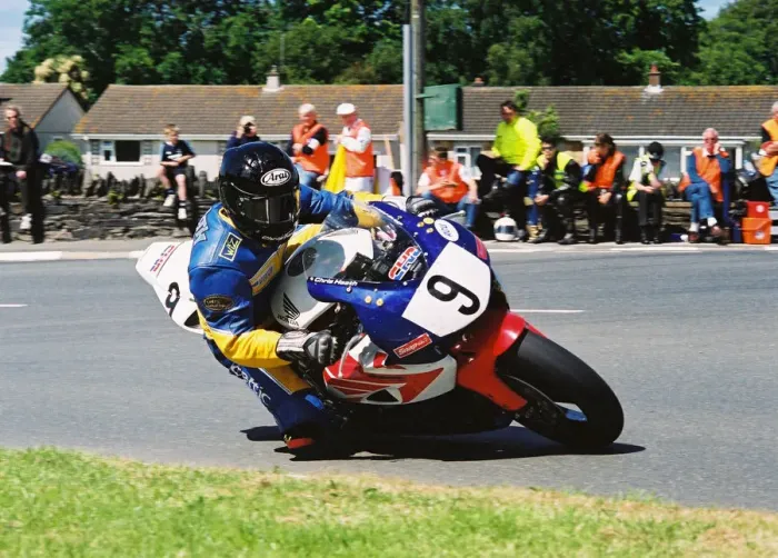 Framed Print : Chris Heath (Honda) 2004 Formula One TT