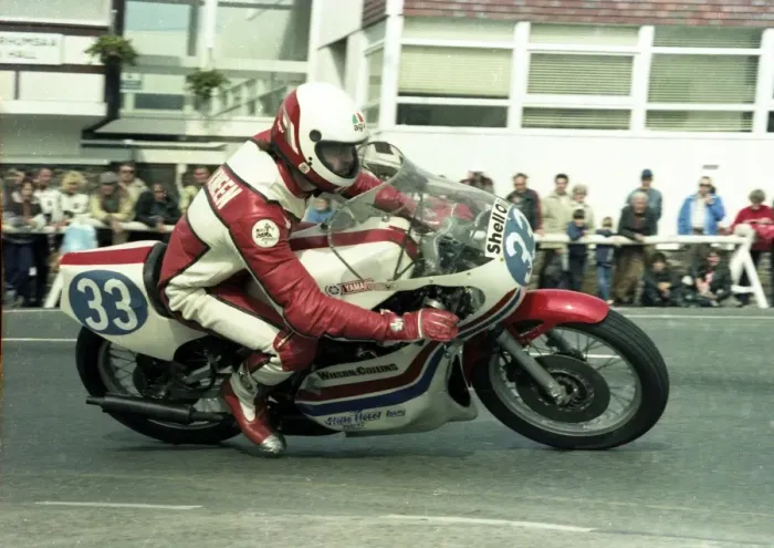 Framed Print : Chris Kneen (Yamaha) 1983 Junior Manx Grand Prix Framed Print : Chris Kneen (Yamaha) 1983 Junior Manx Grand Prix