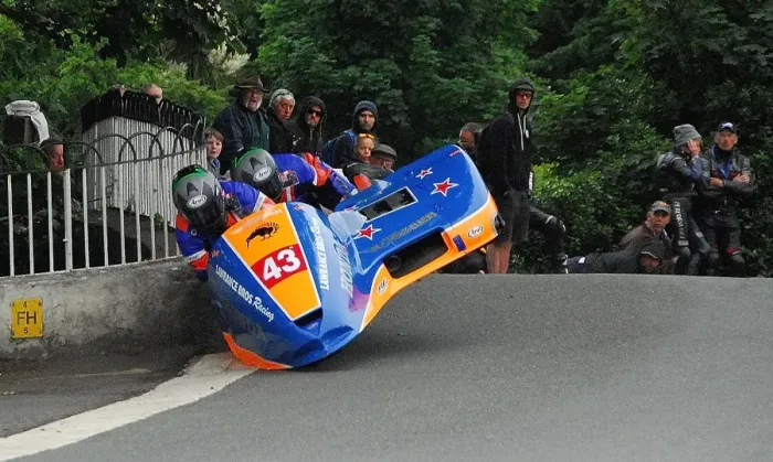 Framed Print : Chris Lawrance & Darren Prentis (BLR Honda) 2015 Sidecar TT Framed Print : Chris Lawrance & Darren Prentis (BLR Honda) 2015 Sidecar TT