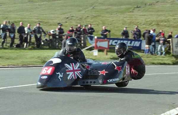 Chris Lawrance & Richard Lawrance (Derbyshire Yamaha) 1999 Sidecar TT