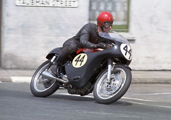 Chris Neve (Matchless) 1969 Senior TT