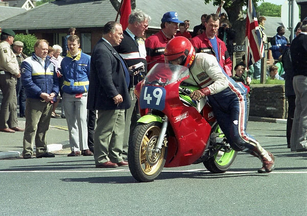 Chris Petty (Kawasaki) 1990 Junior TT