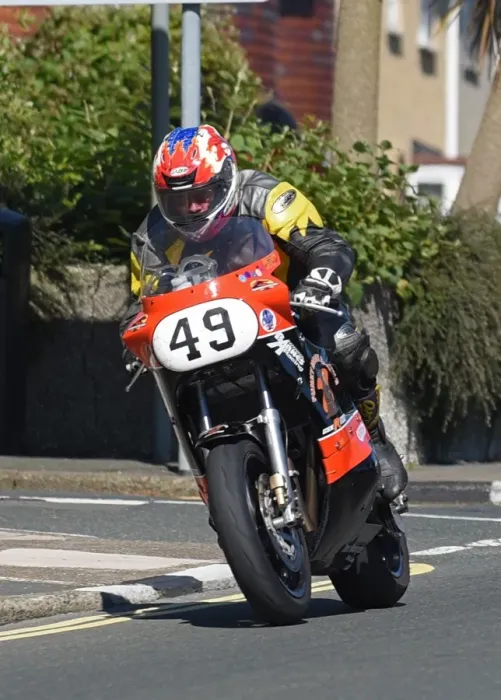 Framed Print : Chris Petty (Suzuki) 2016 Superbike Classic TT Framed Print : Chris Petty (Suzuki) 2016 Superbike Classic TT