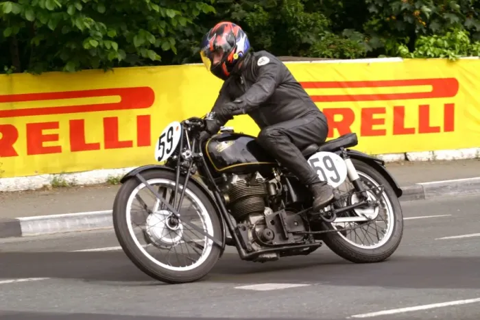 Framed Print : Chris Williams (Velocette) 2004 Classic Parade Lap