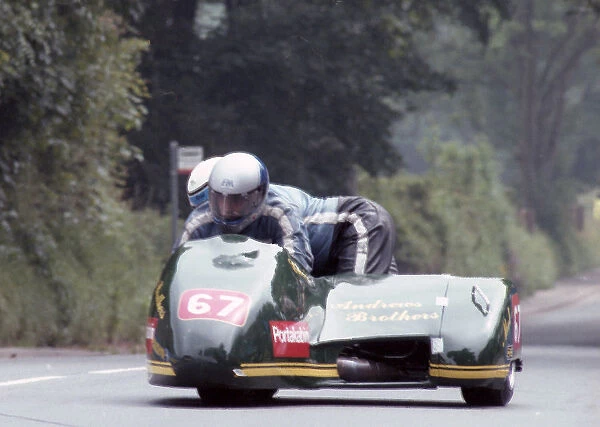 Christopher Andrews & Malcolm Andrews (Windle Yamaha) 1992 Sidecar TT