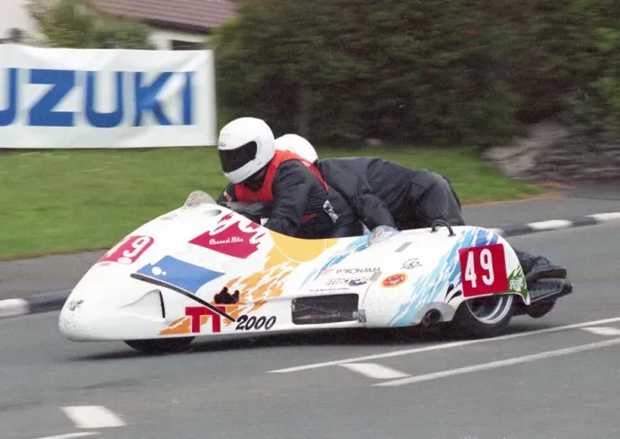 Framed Print : Claude Montagnier & Gerard Midrouet (Kawasaki Windle) 2000 Sidecar TT Framed Print : Claude Montagnier & Gerard Midrouet (Kawasaki Windle) 2000 Sidecar TT